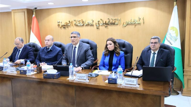 عادل النجاريعلن استمرار