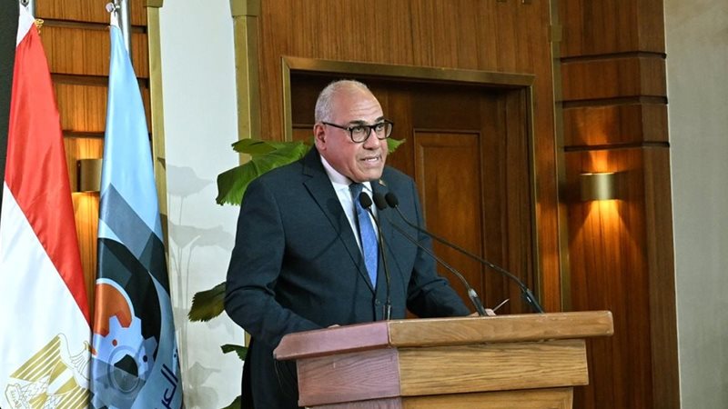 اللواء مهندس مختار