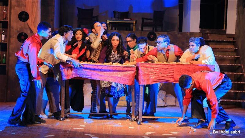  العرض المسرحي «آخر