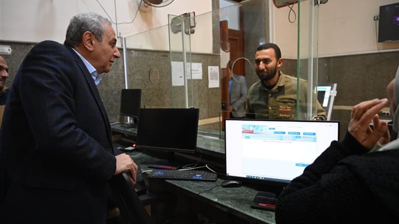 محافظ الغربية خلال