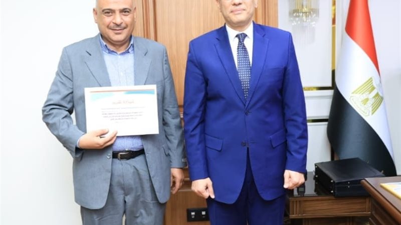 تكريم المتميزين بالجيزة