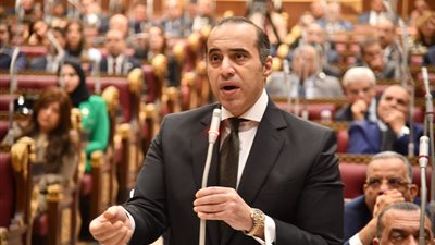 وزير الشئون القانونية: لا حجز على معاش بسبب الضريبة العقارية