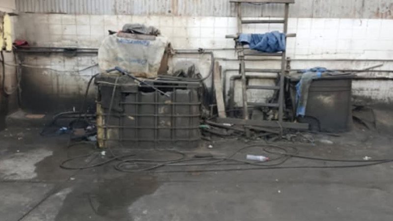 مخالفات داخل محطات