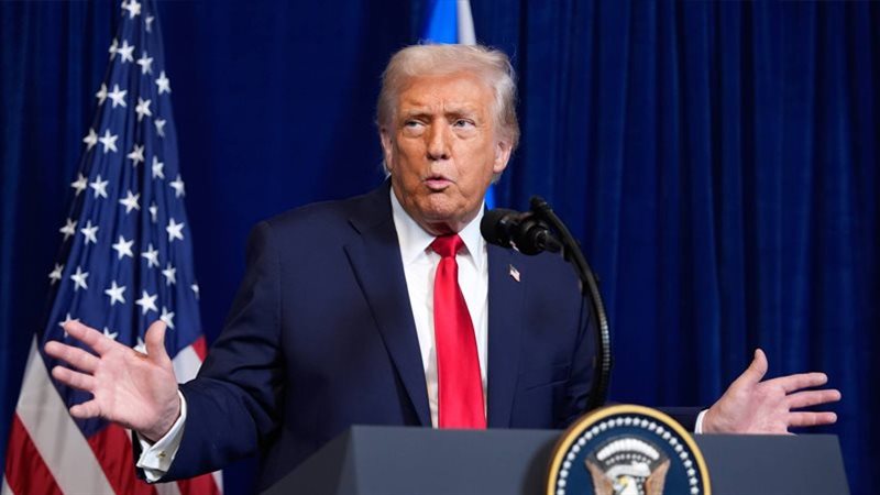 الرئيس الأمريكي دونالد