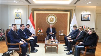 وزير التعليم العالي يستقبل سفير طاجكستان بالقاهرة لبحث آفاق التعاون