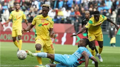 حرب نفسية قبل الصدام.. بنين يشعل الأجواء بتصرف مثير للجدل يستفز صلاح