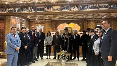 رئيس هيئة قضايا الدولة يهنئ البابا تواضروس بعيد الميلاد المجيد