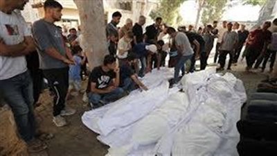 استشهاد 4 فلسطينيين وإصابة آخرين في قصف إسرائيلي على خيمة للنازحين بجنوب غزة