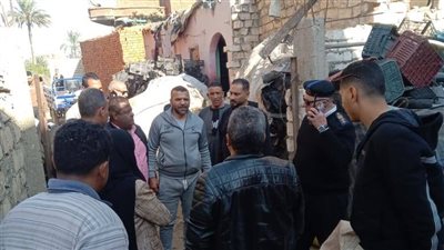 تحرير محضرين للمخالفات البيئية وآخر لمطعم ومحضرين لمخازن خردة