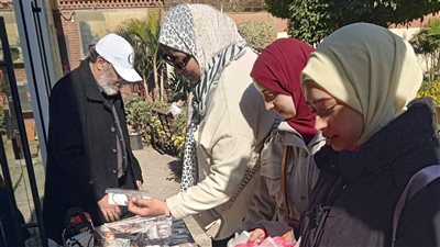مكتبة مصر العامة بأسيوط تنظم معرضًا ضمن مبادرة 