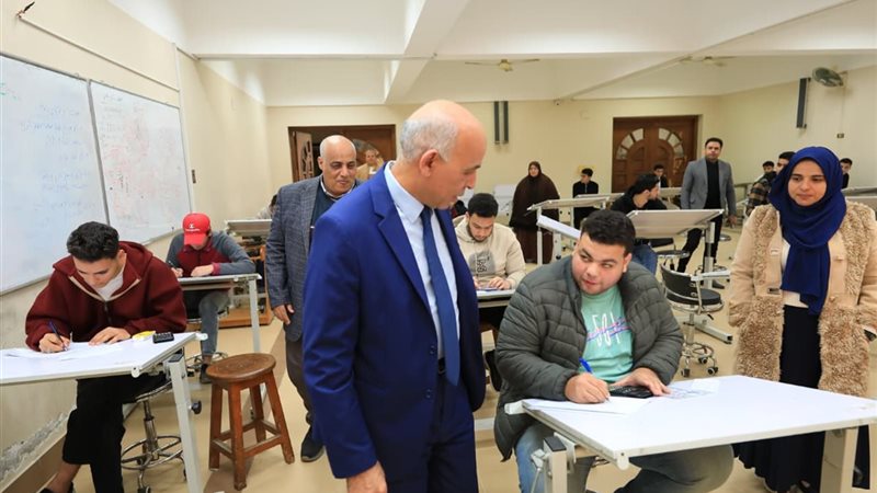 جولة رئيس الجامعة 