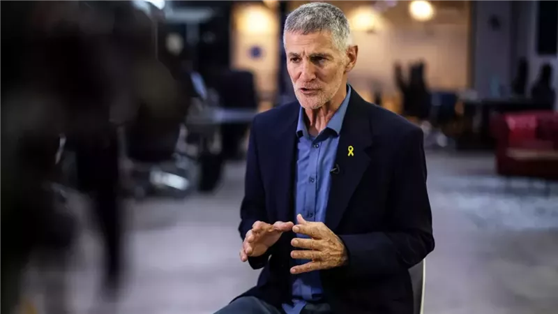 رئيس الحزب الديمقراطي