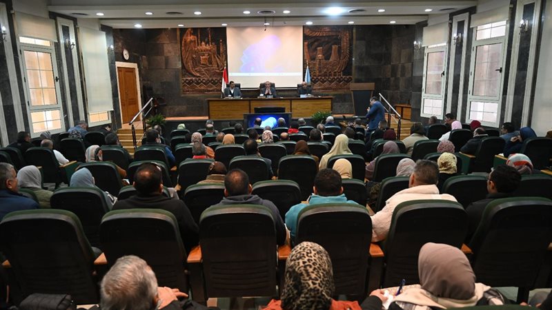 محافظ الغربية خلال