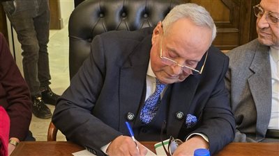 فى اليوم الرابع.. أبوشقة وحسان يتقدمان بأوراق ترشحهما لرئاسة حزب الوفد