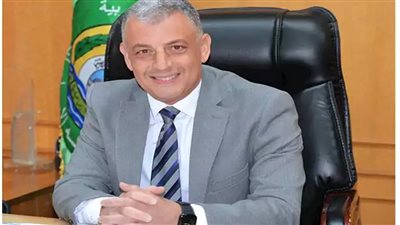 جهاز التطوير والتجميل يواصل أعمال الصيانة والتجميل بمداخل ومخارج الإسماعيلية