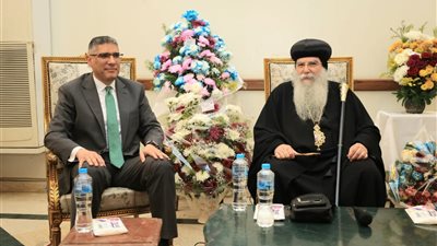 محافظ الجيزة يزور مقر مطرانية شمال الجيزة للتهنئة بعيد الميلاد المجيد