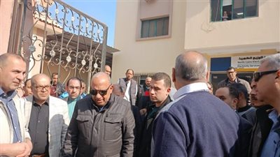 وزير الكهرباء يتفقد إدارة شبكات وإيرادات كهرباء الخانكة والمرج والقلج