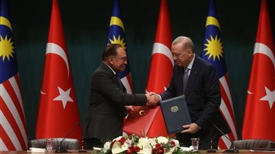ماليزيا وتركيا تؤكدان التزامهما بتعميق شراكتهما الاستراتيجية الشاملة