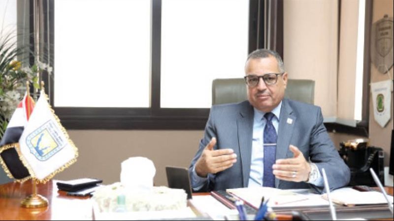 الدكتور خالد مبارك