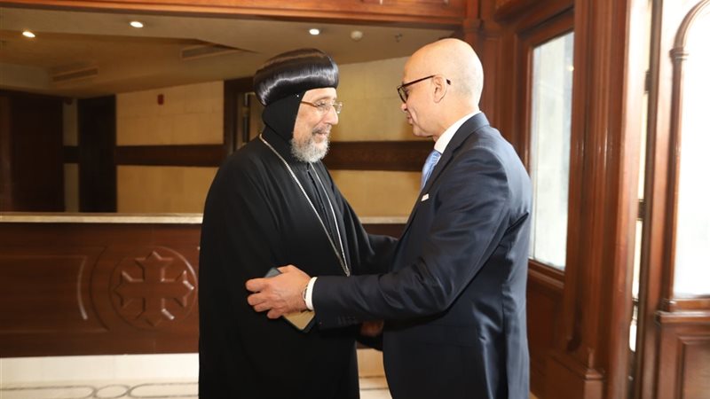 رئيس جامعة عين شمس