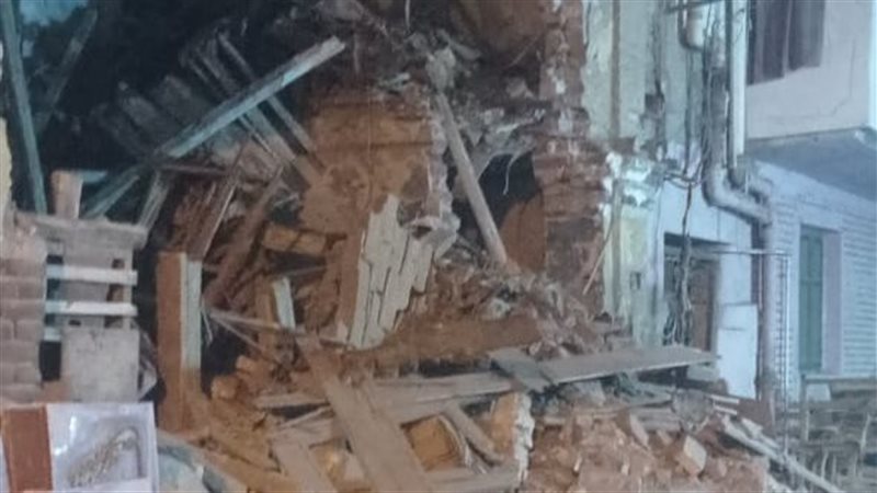 انهيار مبنى قديم