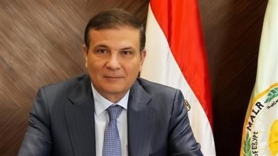 وزير الزراعة يوجه بصرف كامل المقررات السمادية للمحاصيل الشتوية الاستراتيجية