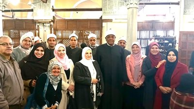 شومان يلتقي ذوي الهمم بالجامع الأزهر ويؤكد أهمية رفع الوعي بلغة الإشارة