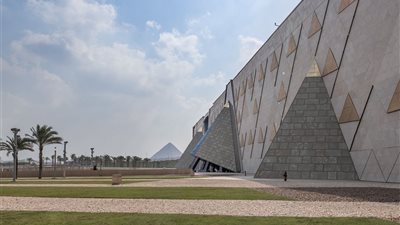 إدارة المتحف المصري الكبير ترصد ثلاثة مواقع إلكترونية مزورة لبيع التذاكر