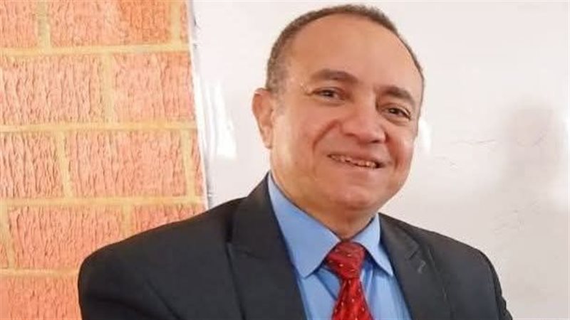 الدكتور ياسر محمود