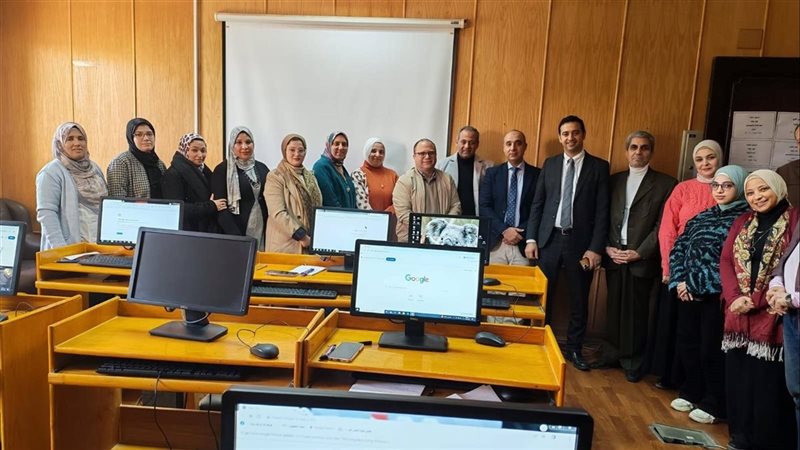 ورش تدريبية بجامعة