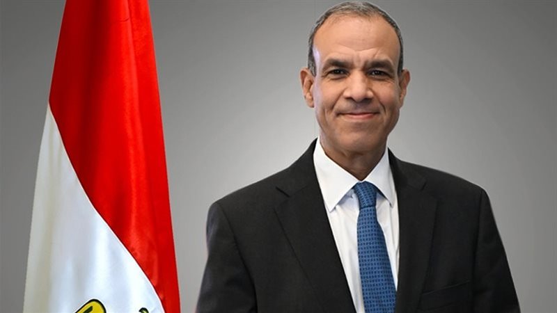 الدكتور بدر عبد العاطي