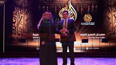 وزير الثقافة وأمين الهيئة العربية للمسرح يفتتحان الدورة الـ16 للمهرجان العربي