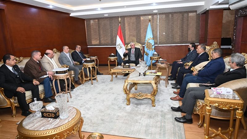 محافظ الغربية خلال