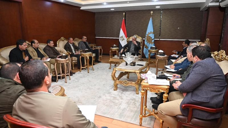 محافظ الغربية خلال