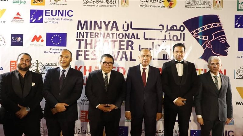 محافظ المنيا خلال