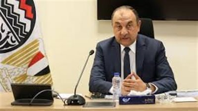 وزير قطاع الأعمال يهنئ المستشار هشام بدوي بانتخابه رئيسًا لمجلس النواب