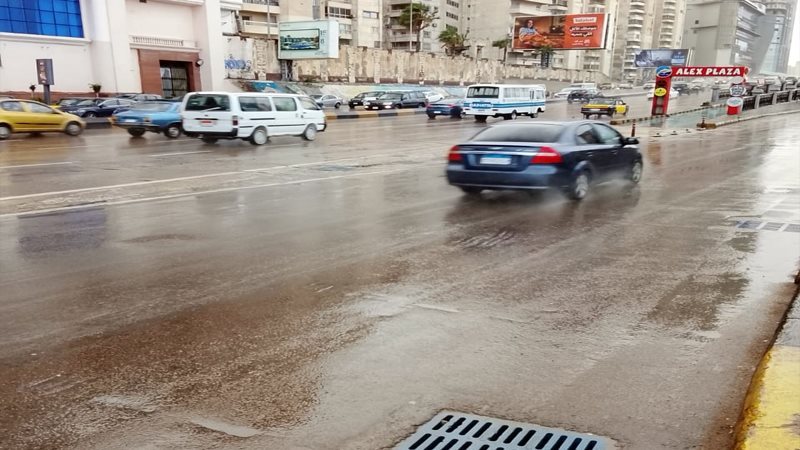 محافظ الإسكندرية يؤكد على استمرار رفع درجة الاستعداد بكافة ا