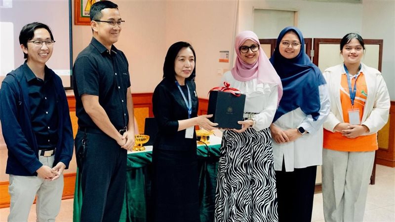 تكريم الكوادر الطبية