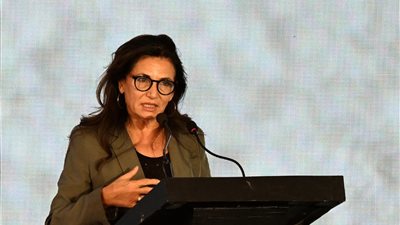 الرئيس التنفيذي لـCMA يشيد بانطلاق التشغيل التجاري لمحطة البحر الأحمر للحاويات