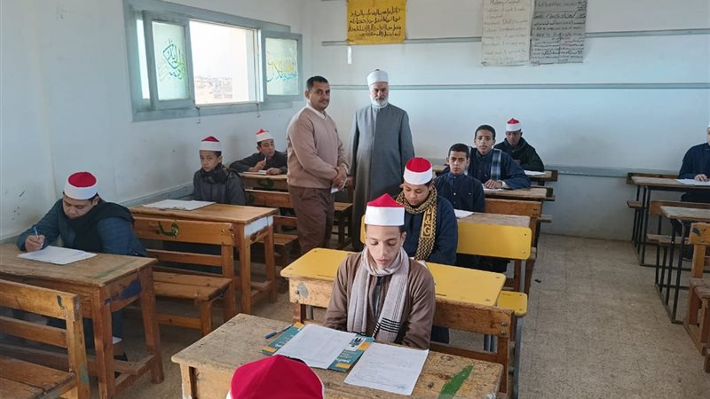 جانب من الامتحانات