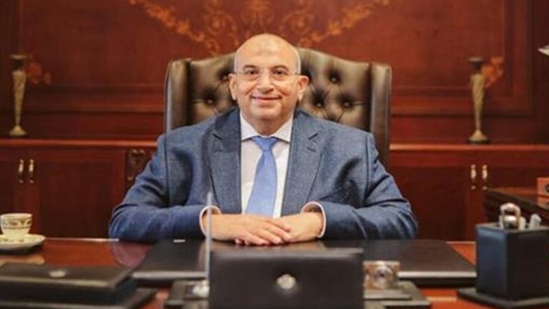 النائب أشرف عبد الغني