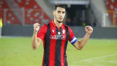 الجزائري زين الدين بلعيد يكشف حقيقة تلقيه عرضًا من الأهلي