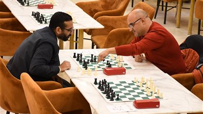انطلاق بطولة زايد الدولية الأولي للشطرنج بمركز الجزيرة 