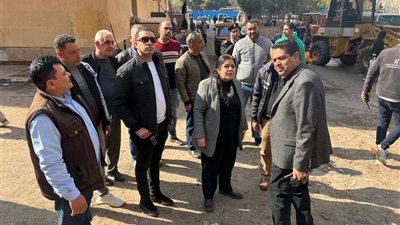 استمرار متابعة نائب محافظ القاهرة لتسكين الباعة بسوق التبة النموذجية