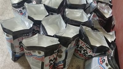 الجيزة تضبط منشأة مخالفة لتعبئة المكملات الغذائية مجهولة المصدر بحي الطالبية