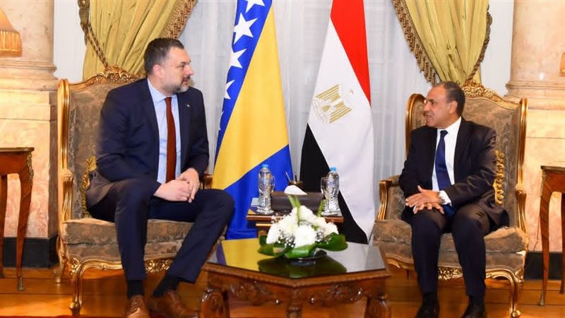  بدرعبد العاطي ونظيره