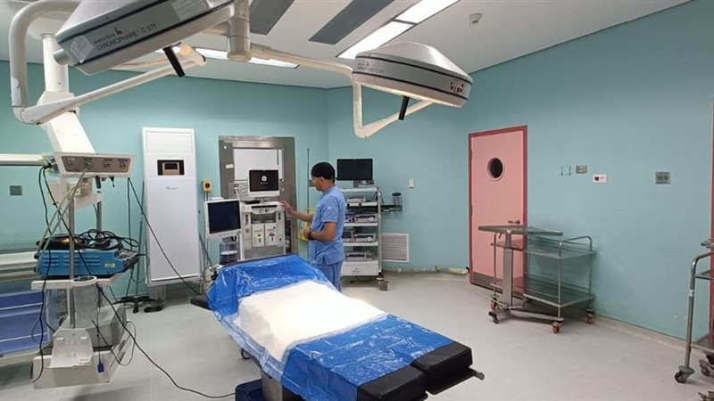 تجهيزات طبية داخل