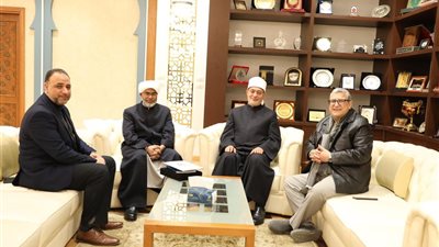 مفتي الجمهورية يستقبل رئيس اللجنة الشرعية بالمجلس الأوروبي الإسلامي  