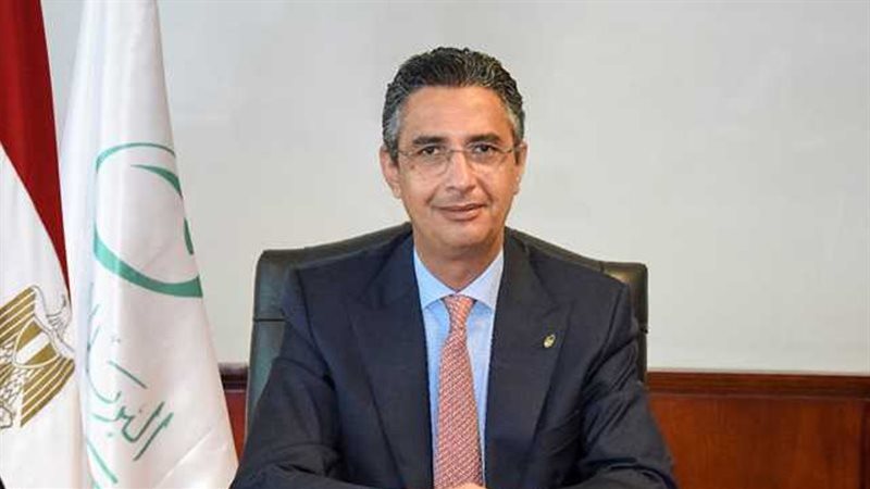 الدكتور شريف فاروق