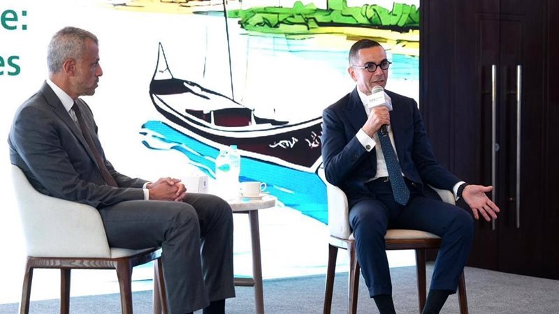 وزير الاستثمار يشارك